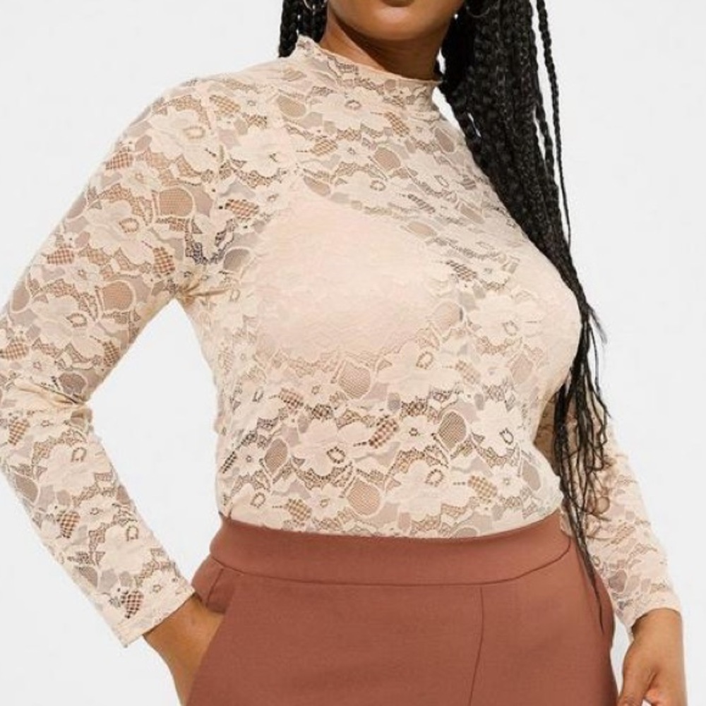 TORRID stretch lace boho blouse w shabby chic prairie county vibe